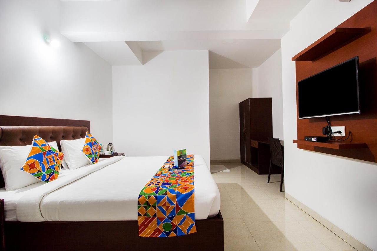 Fabhotel Limestone Suites - 750M From Yashoda Hospitals, Somajiguda Hyderabad Exterior photo